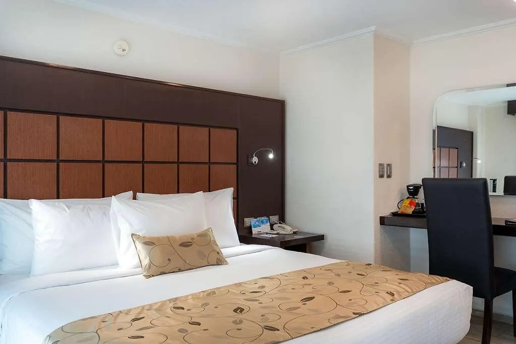 Hotel Sleep Inn Puebla Centro Historico Mexico